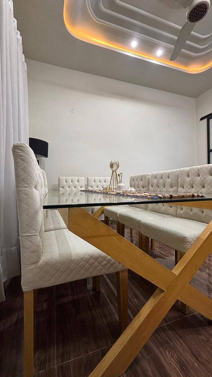 Dining Table 8 chairs 4