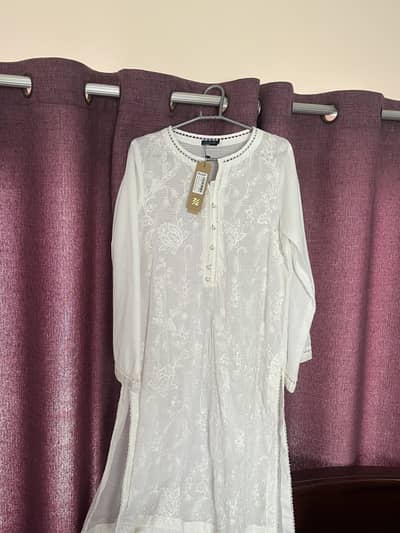 Zelbury 2 piece (kurti, dupatta) white