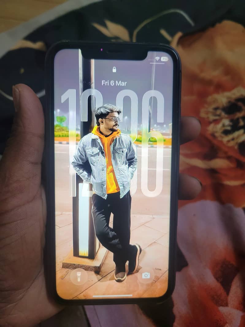 iPhone 11 10