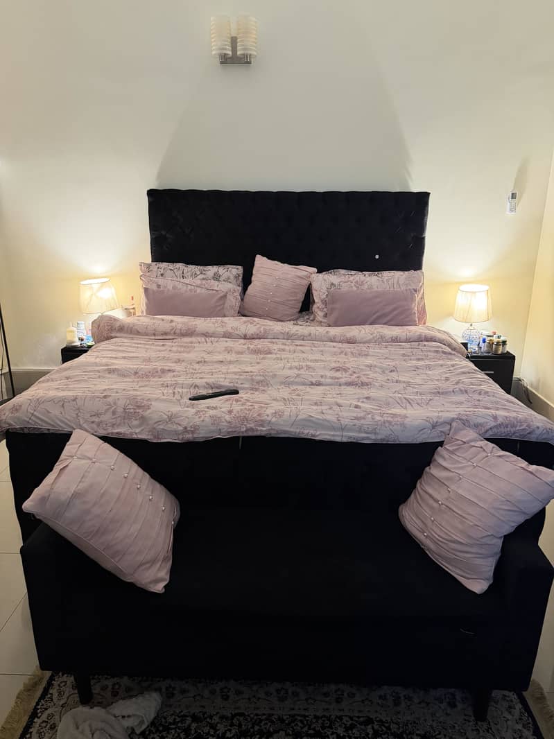 Black bed 2