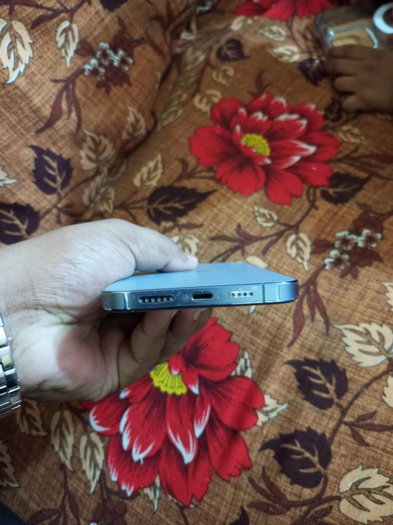 *Title* : Apple iPhone 13 Pro Max JV | 128GB | non pta | iphone 4