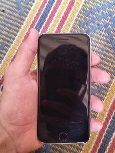 I phone SE