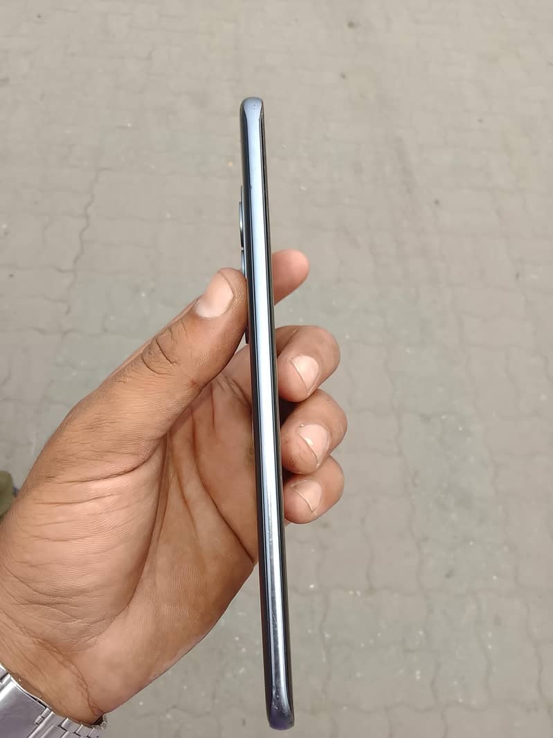 Tecno spark 40 pro Plus 6
