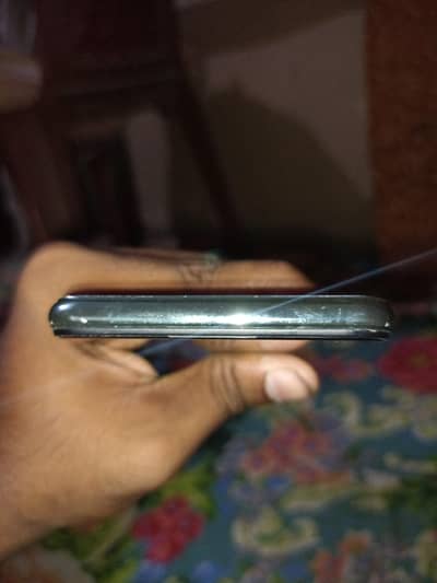 bas khali mobile or charger han  mobile bilkul ok han