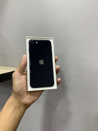 iPhone se 3rd generation / 03199954461