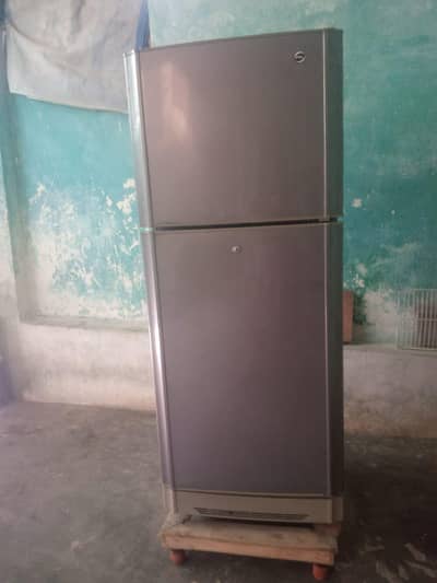 PEL REFRIGERATOR