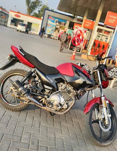ybr 125 Exaust installed