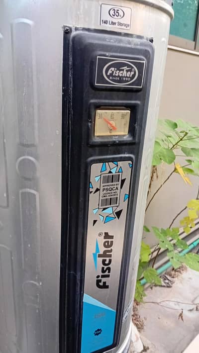 Almost New Excellent Condition 35 Gallon Gas Geyser Fischer