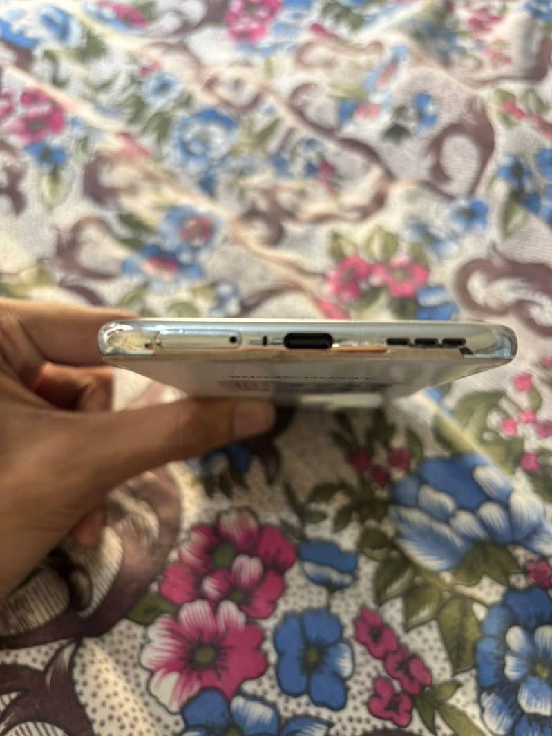 Tecno 40 pro plus 2