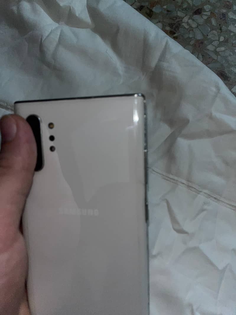 Note 10 plus 12/256 2