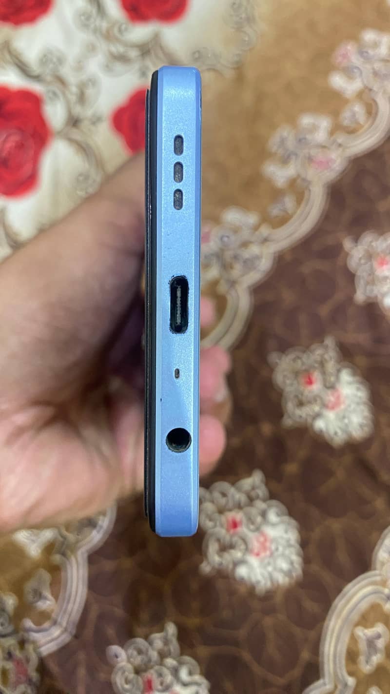 Oppo A60 4