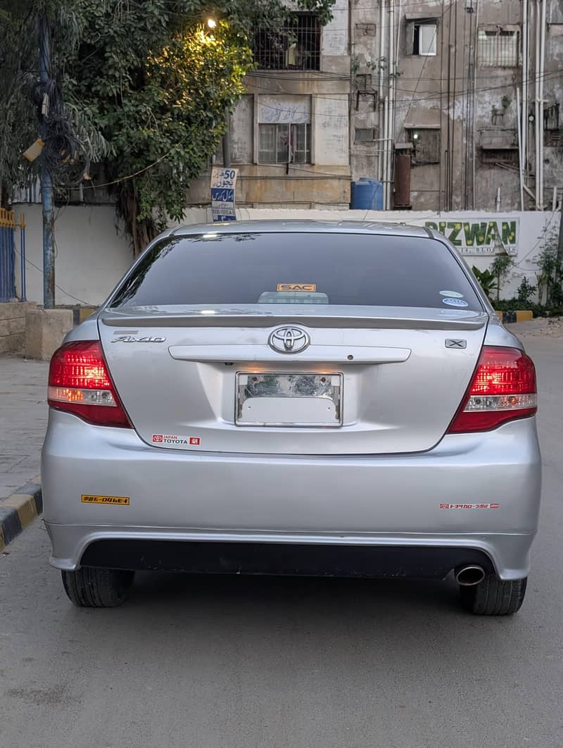 Corolla Axio 5
