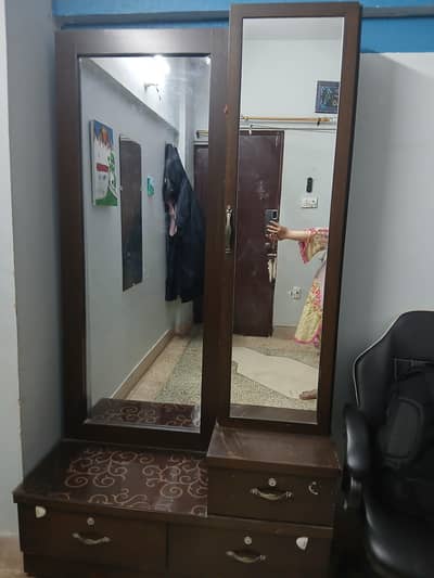 03357548302