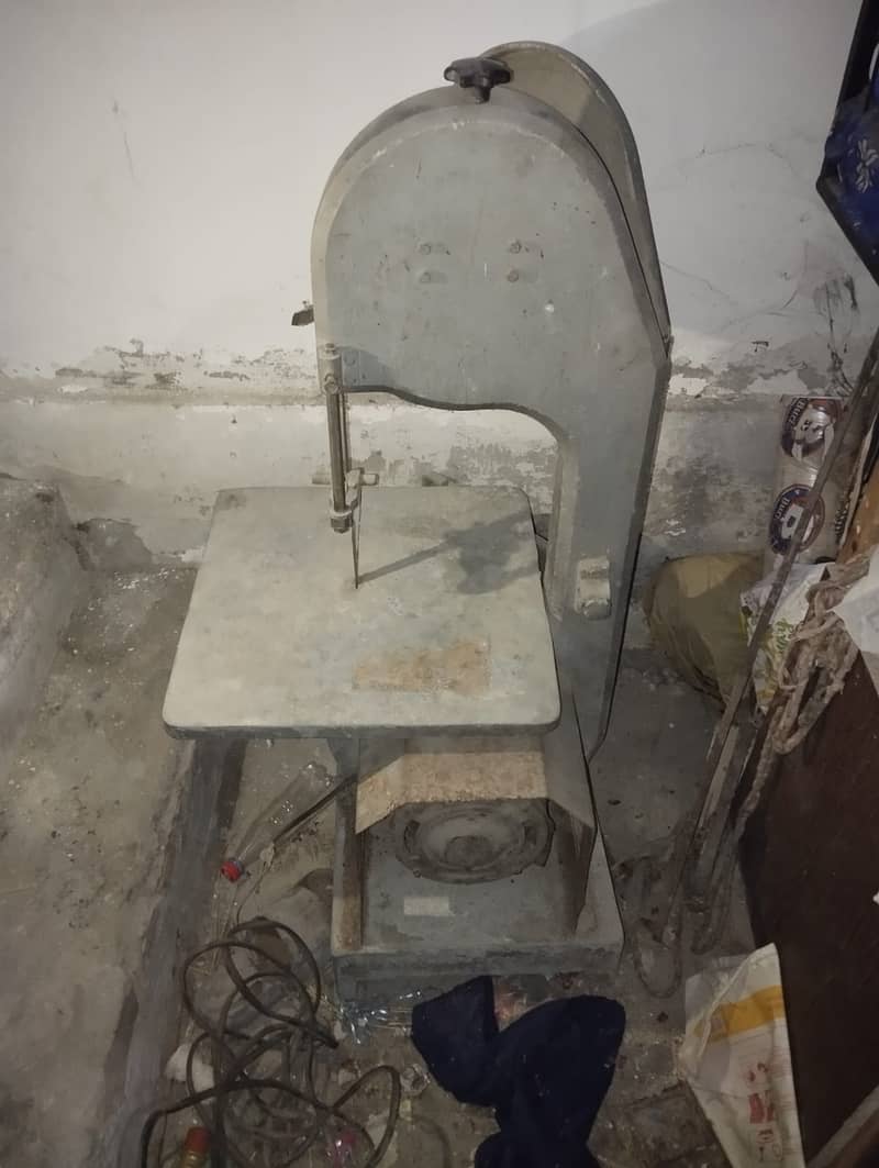Meat cutting machine 0