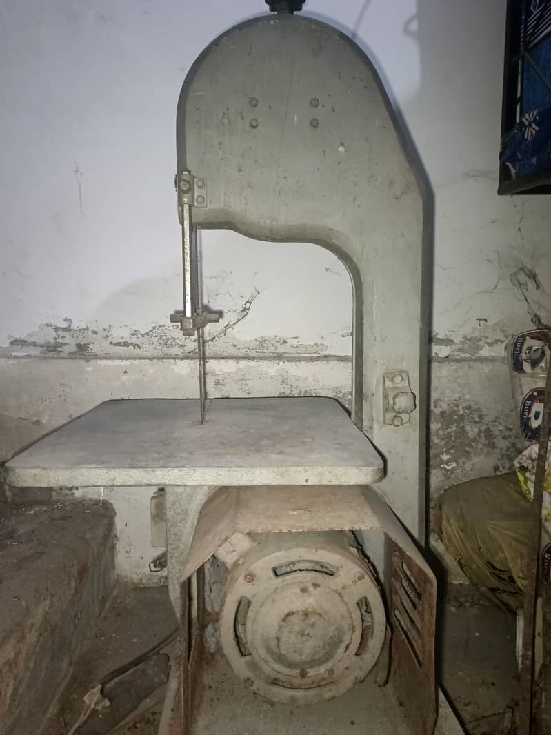 Meat cutting machine 4