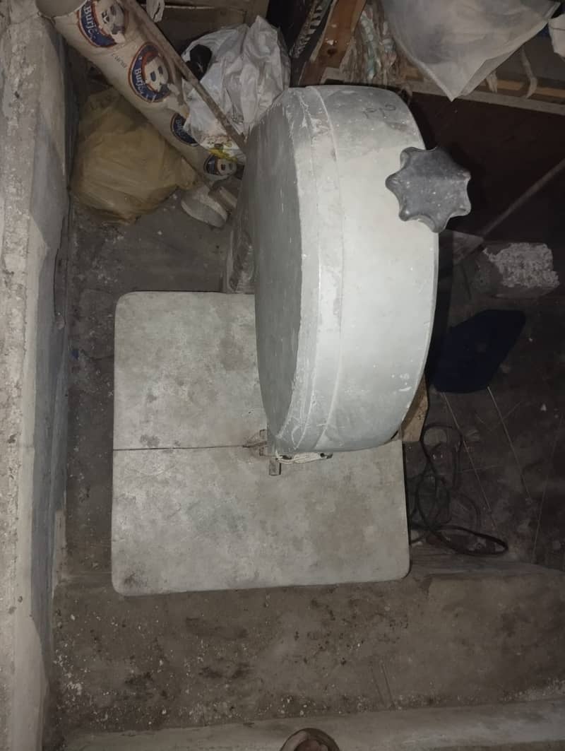 Meat cutting machine 8