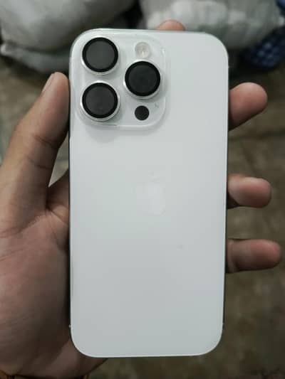 Apple iPhone 16 Pro