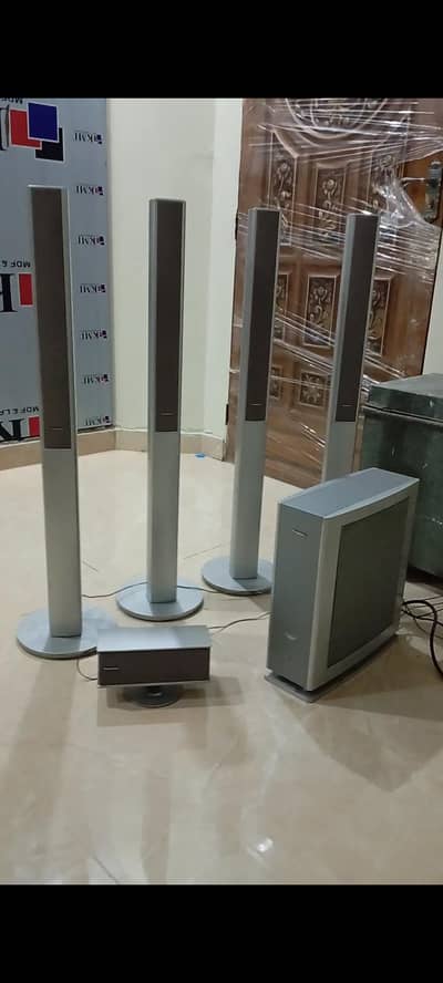 Panasonic sound system 1 basser 5 speakers