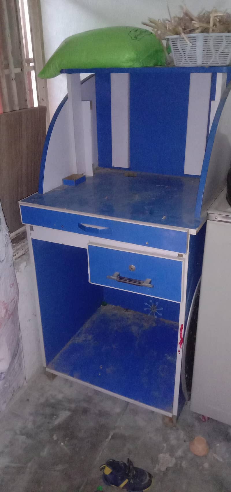 computer table 0