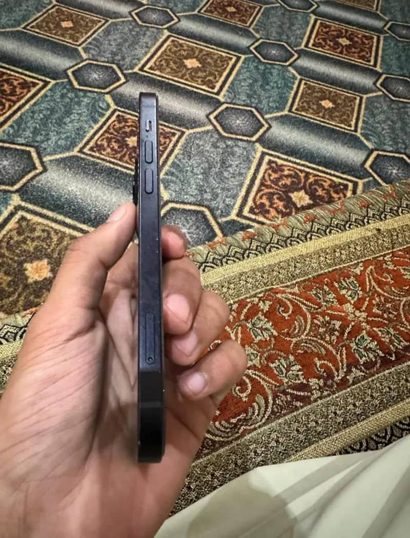 Iphone 12 3