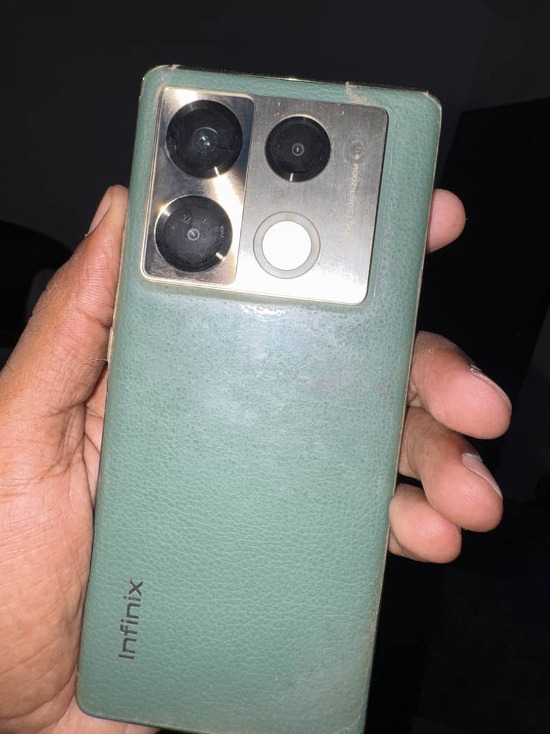 Infinix Note 40 Pro 0