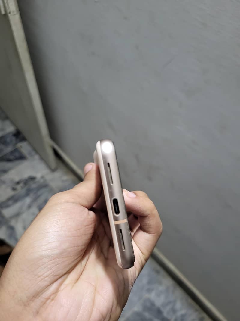 Google Pixel 8 3