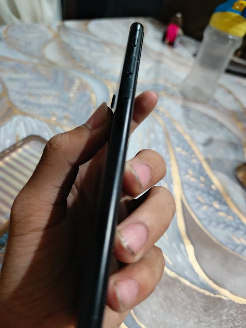 Iphone 7 10/10 4