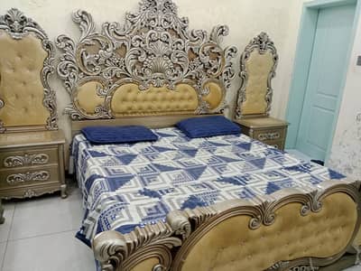Double Bed Set with Wardrobe (without Mattress)