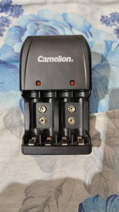 Camelion Cell Charger