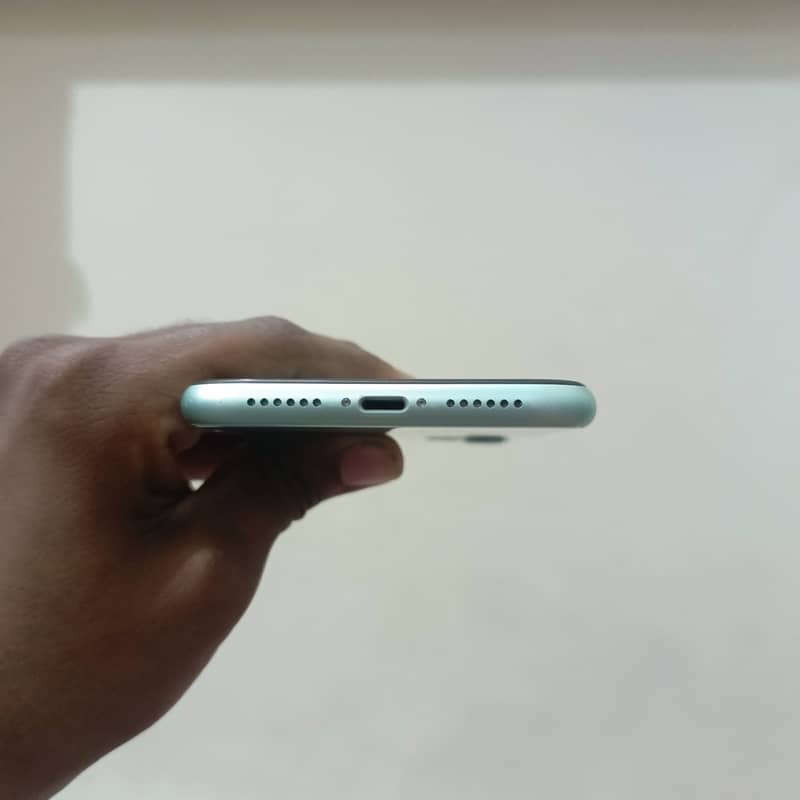 iPhone 11 5