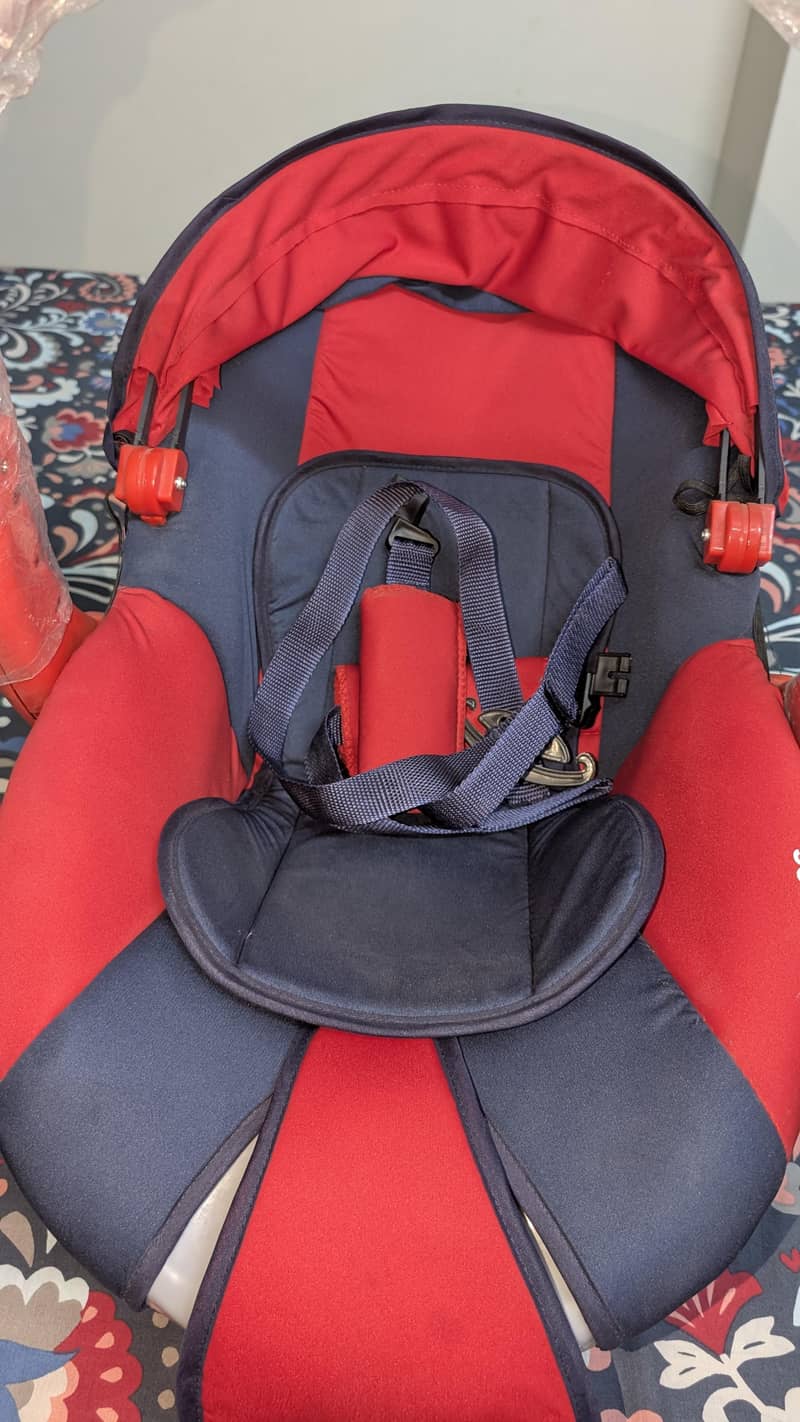Carry cot 3
