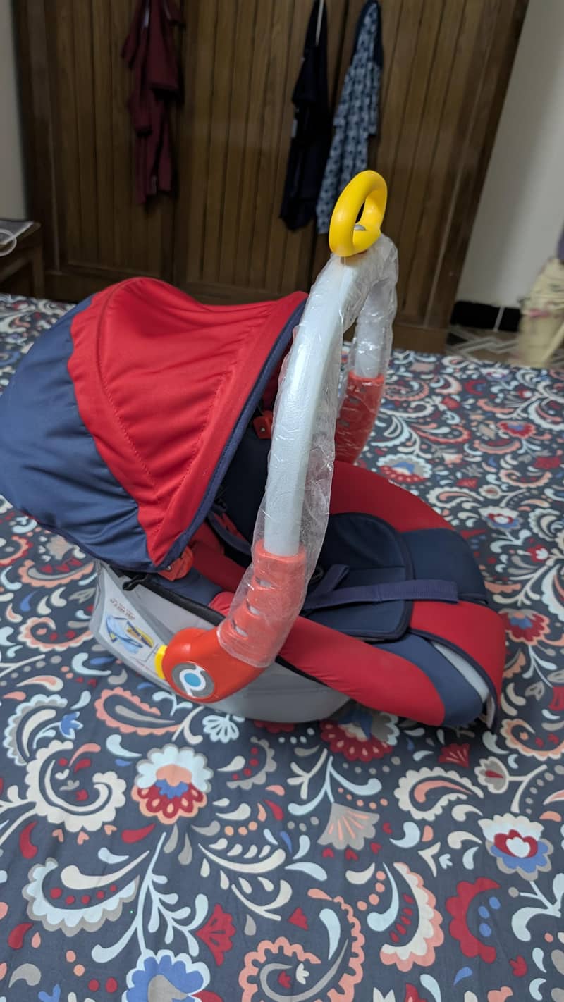 Carry cot 6