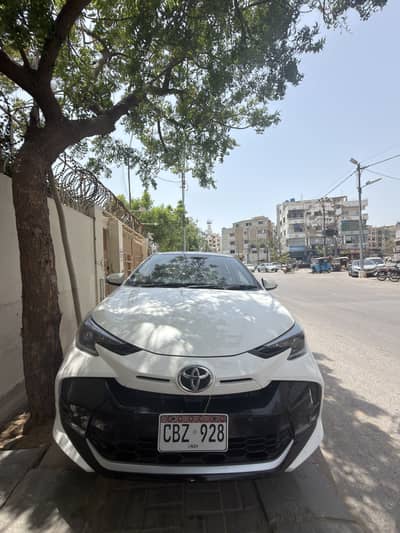 Toyota Ativ cvt 1.3 manual hai YARIS