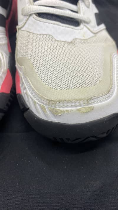 adidas sports shoe