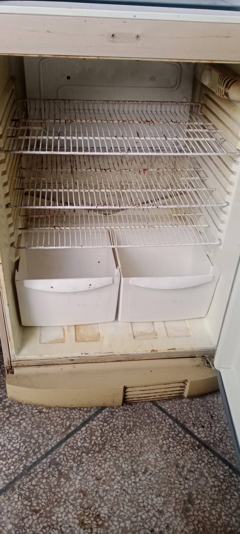 Refrigerator 3