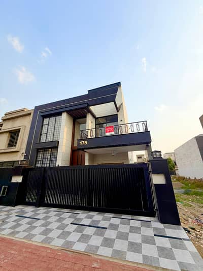 10 Marla Ultra Luxury House for Sale in Bahria Orchard Phase 1 Central Block