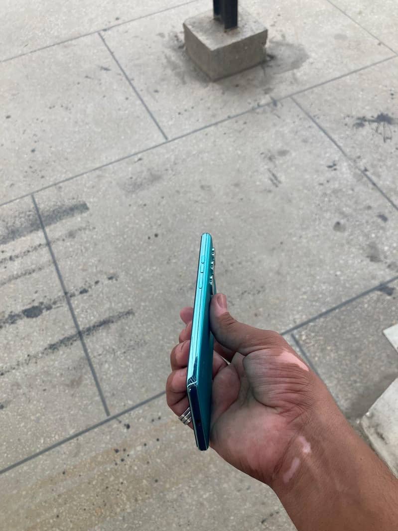 TECNO CAMON 40 3