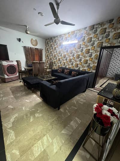 15MARLA UPPER PORTION WITH SEPARATE GATE IN DHA PHASE 3