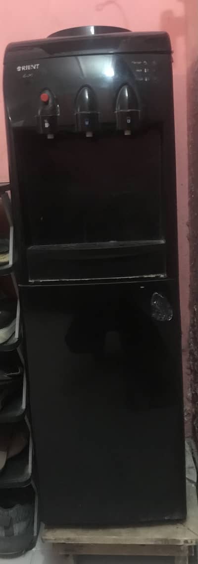 Orient water dispenser