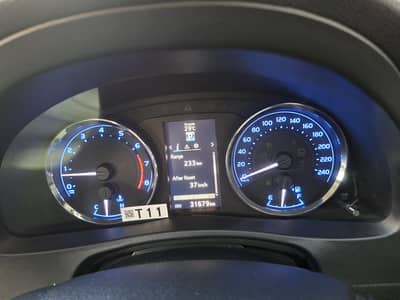 Scratch less Toyota Altis 2023 Special Edition sunroof projector light