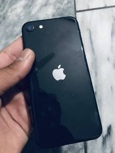 Apple iphone se 2 brand new condition