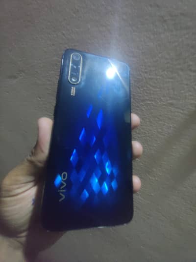 vivo s1