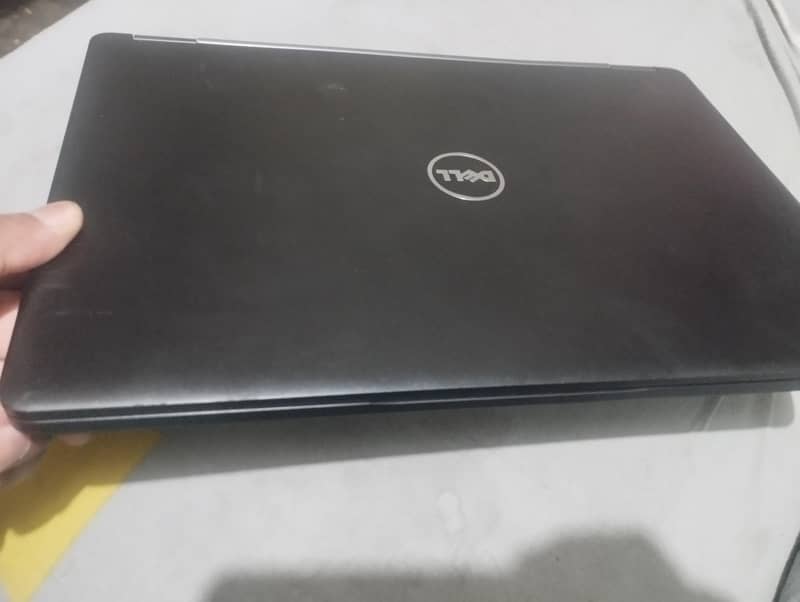 Dell i3-7generaton 4