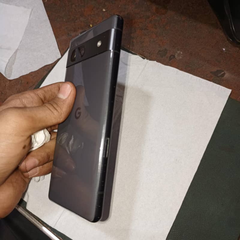 Google pixel 7a 3