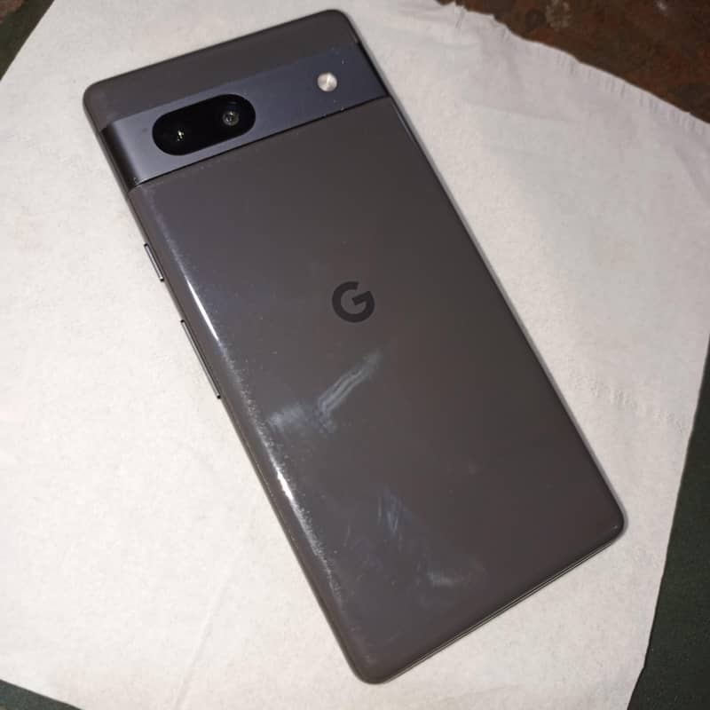 Google pixel 7a 4