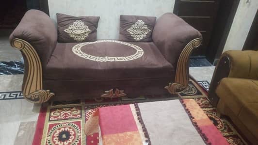 Settee sofa