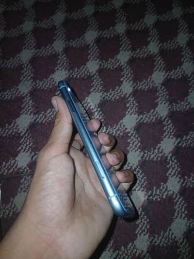 iphone xr non pta 64 gb bypass hona wala ha