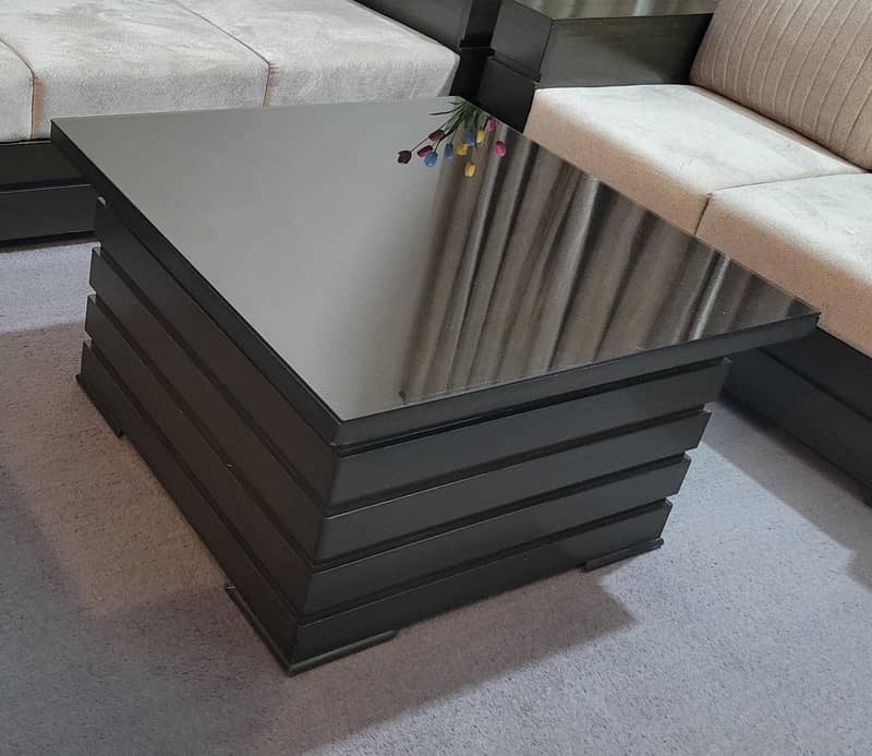 Squared centre Table 1