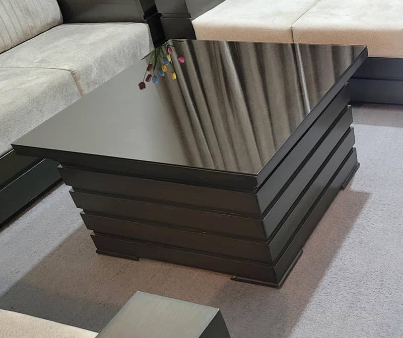 Squared centre Table 2