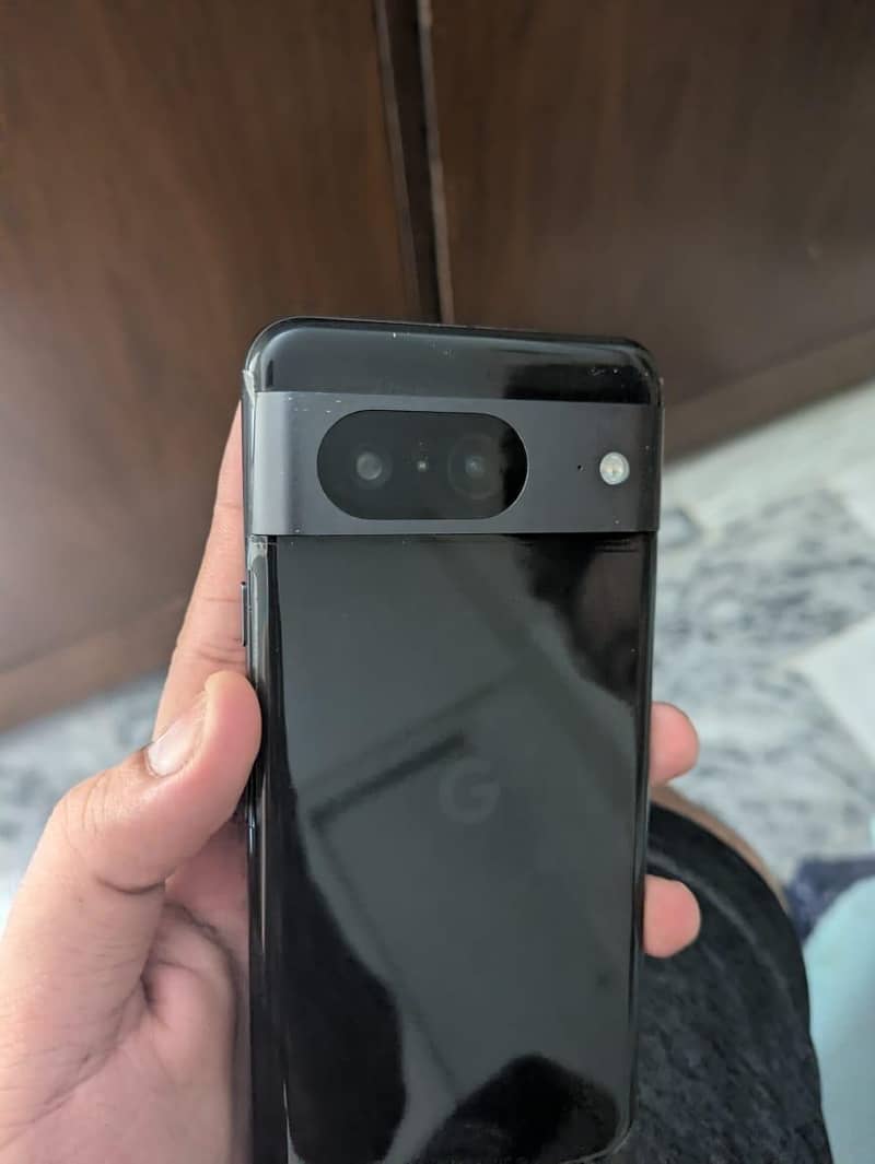 Google Pixel 8 1